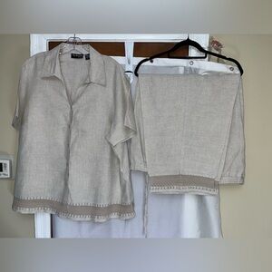 Style & Co Linen Beige Two-Piece Set decorative lace. dry cleaned recently 20W